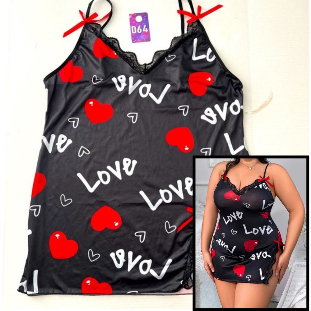 Holiday Nightie black red white hearts love NWT